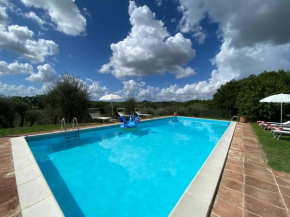 Il Tribbio vicino al paese piscina,oliveto,WiFi San Giovanni D'asso